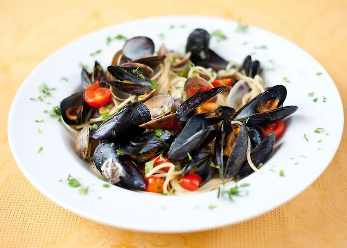 Le Giare Отель Itala