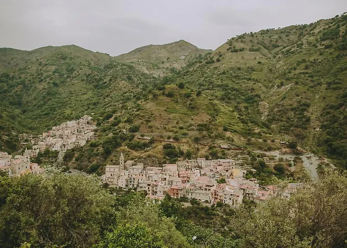 Отель Le Giare Itala